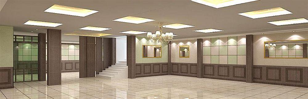 Oyo 1227 Hotel Rousha Inn กาเซียบัด ภายนอก รูปภาพ